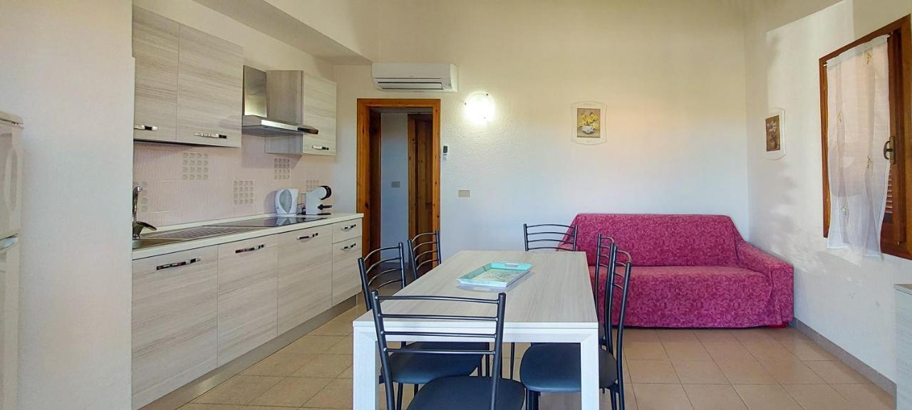 Centro Residenziale Le Canne San Teodoro  Exterior foto