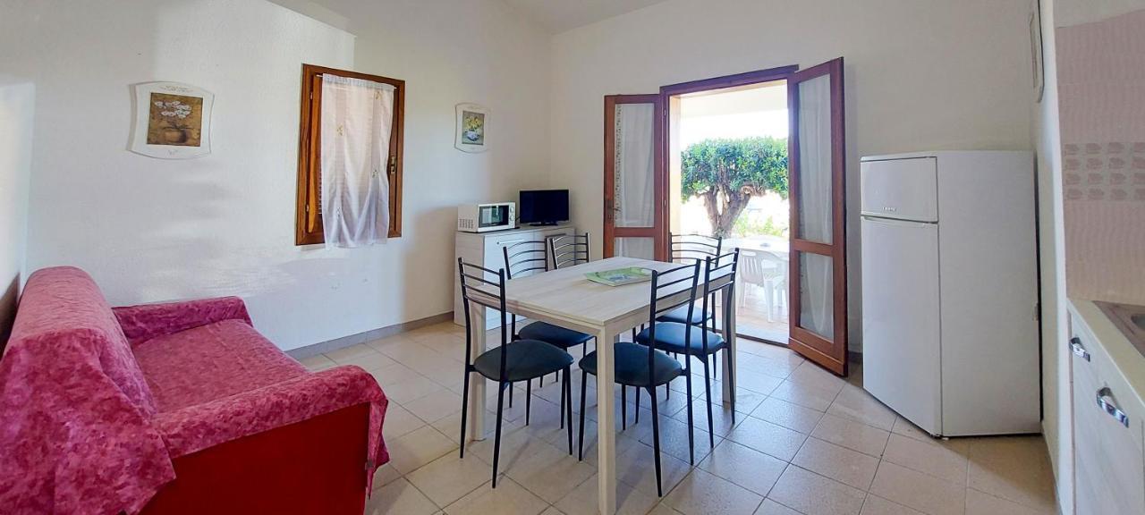 Centro Residenziale Le Canne San Teodoro  Exterior foto