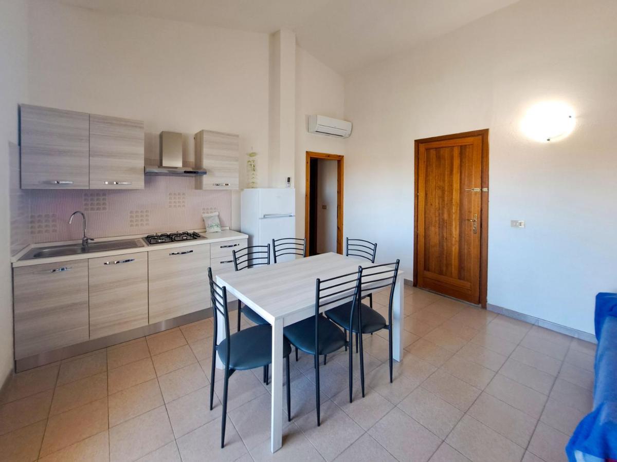 Centro Residenziale Le Canne San Teodoro  Exterior foto