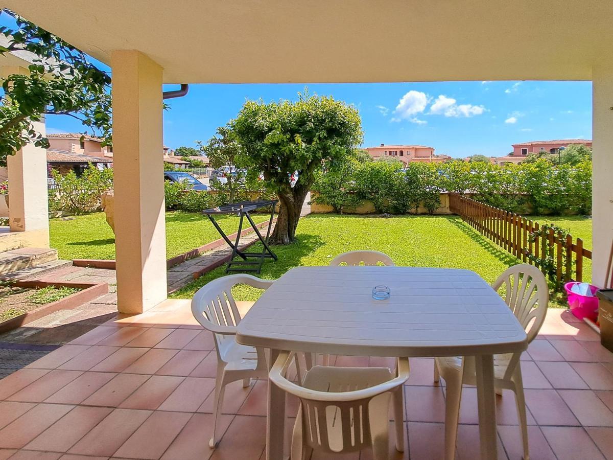 Centro Residenziale Le Canne San Teodoro  Exterior foto